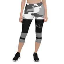 Load image into Gallery viewer, Capri Leggings Grey Camo