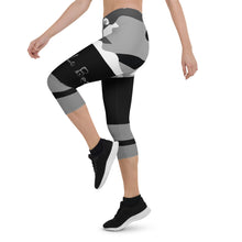 Load image into Gallery viewer, Capri Leggings Grey Camo
