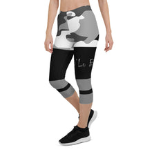 Load image into Gallery viewer, Capri Leggings Grey Camo