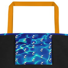 Load image into Gallery viewer, Beach Bag Reflections Palm (Dark)