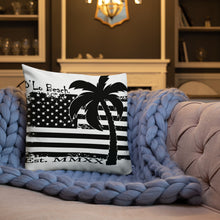 Load image into Gallery viewer, Premium Pillow American Palm