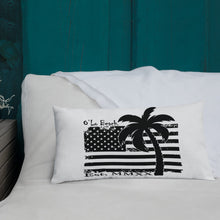 Load image into Gallery viewer, Premium Pillow American Palm