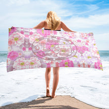 Load image into Gallery viewer, Towel Floral