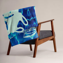 Load image into Gallery viewer, Throw Blanket Sea Ray Catch-A-Dream