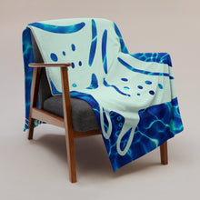 Load image into Gallery viewer, Throw Blanket Sea Ray Catch-A-Dream