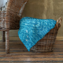 Load image into Gallery viewer, Throw Blanket Sea Turtle Catch-A-Dream