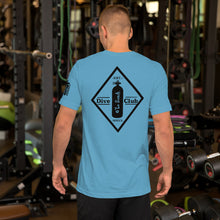 Load image into Gallery viewer, Short-Sleeve T-Shirt Dive Club