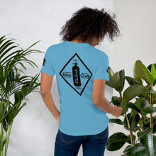 Load image into Gallery viewer, Short-Sleeve Women's T-Shirt Dive Club