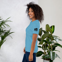 Load image into Gallery viewer, Short-Sleeve Women's T-Shirt Dive Club