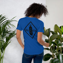 Load image into Gallery viewer, Short-Sleeve Women's T-Shirt Dive Club