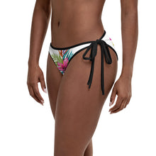 Load image into Gallery viewer, Bikini Bottom Melting Flowers
