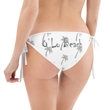 Load image into Gallery viewer, Bikini Bottom Palm Tree (White)
