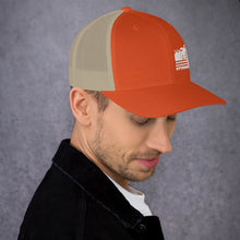 Load image into Gallery viewer, Trucker Cap American Palm
